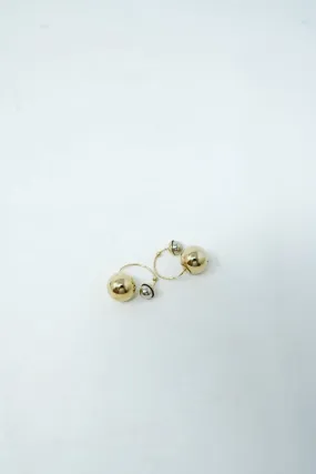 35. LP x C Christian Dior Gold Pearl Hoop Stud Earrings - AGL1658