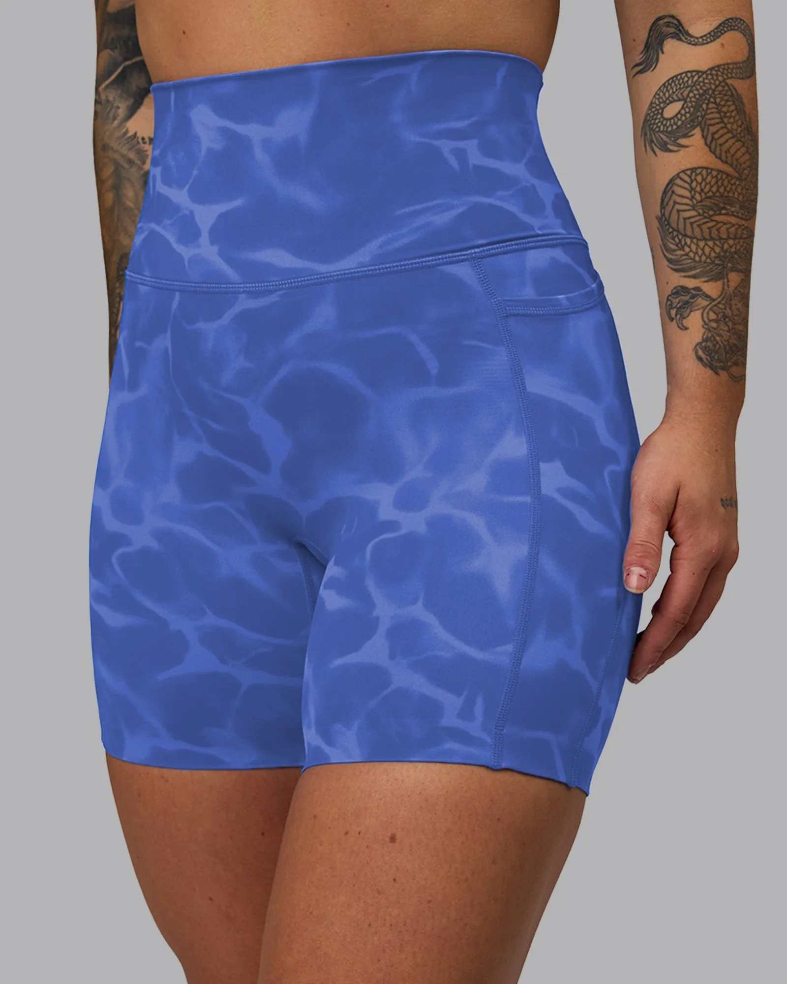 Elixir Mid-Length Shorts With Pockets - Tranquil-Power Cobalt