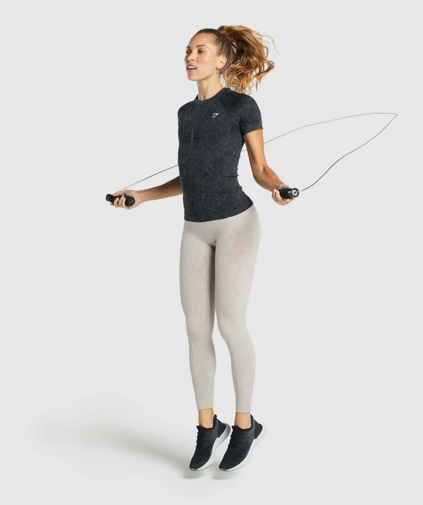 Gymshark Adapt Animal Seamless T-Shirt - Butterfly | Black