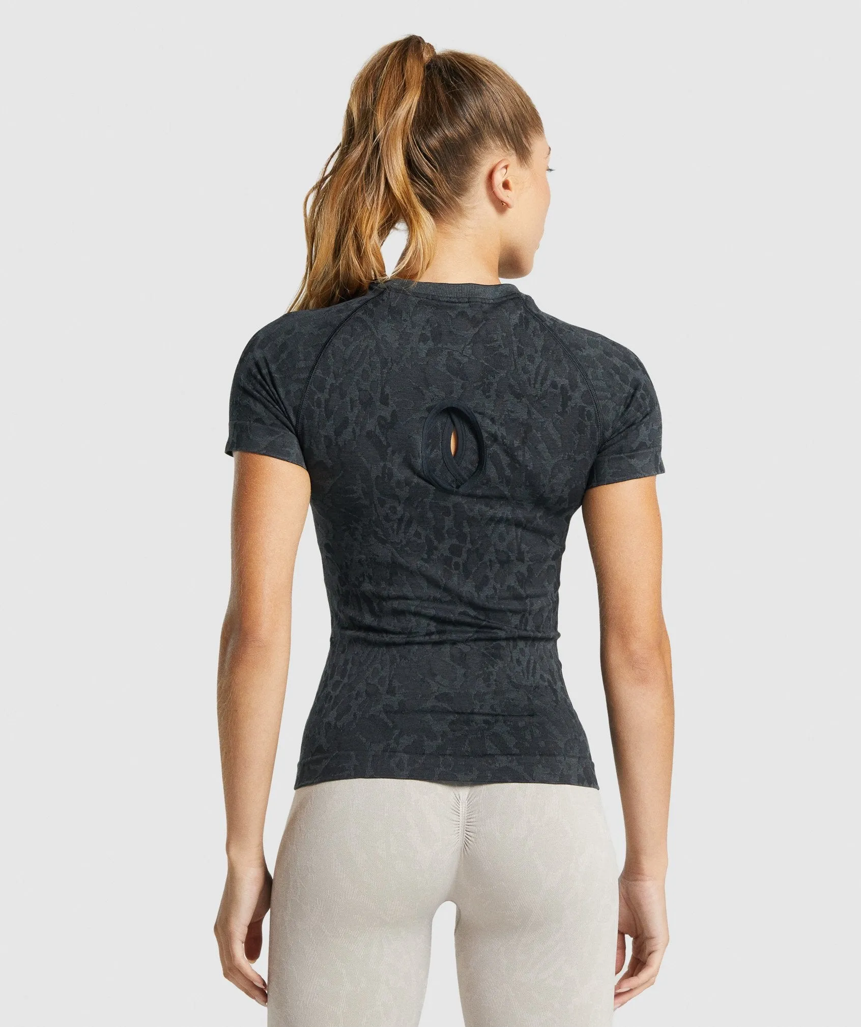 Gymshark Adapt Animal Seamless T-Shirt - Butterfly | Black