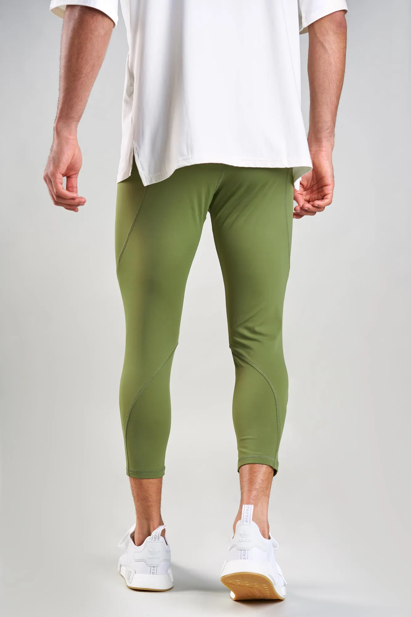 J009MI Recycled Nylon Plush Legging