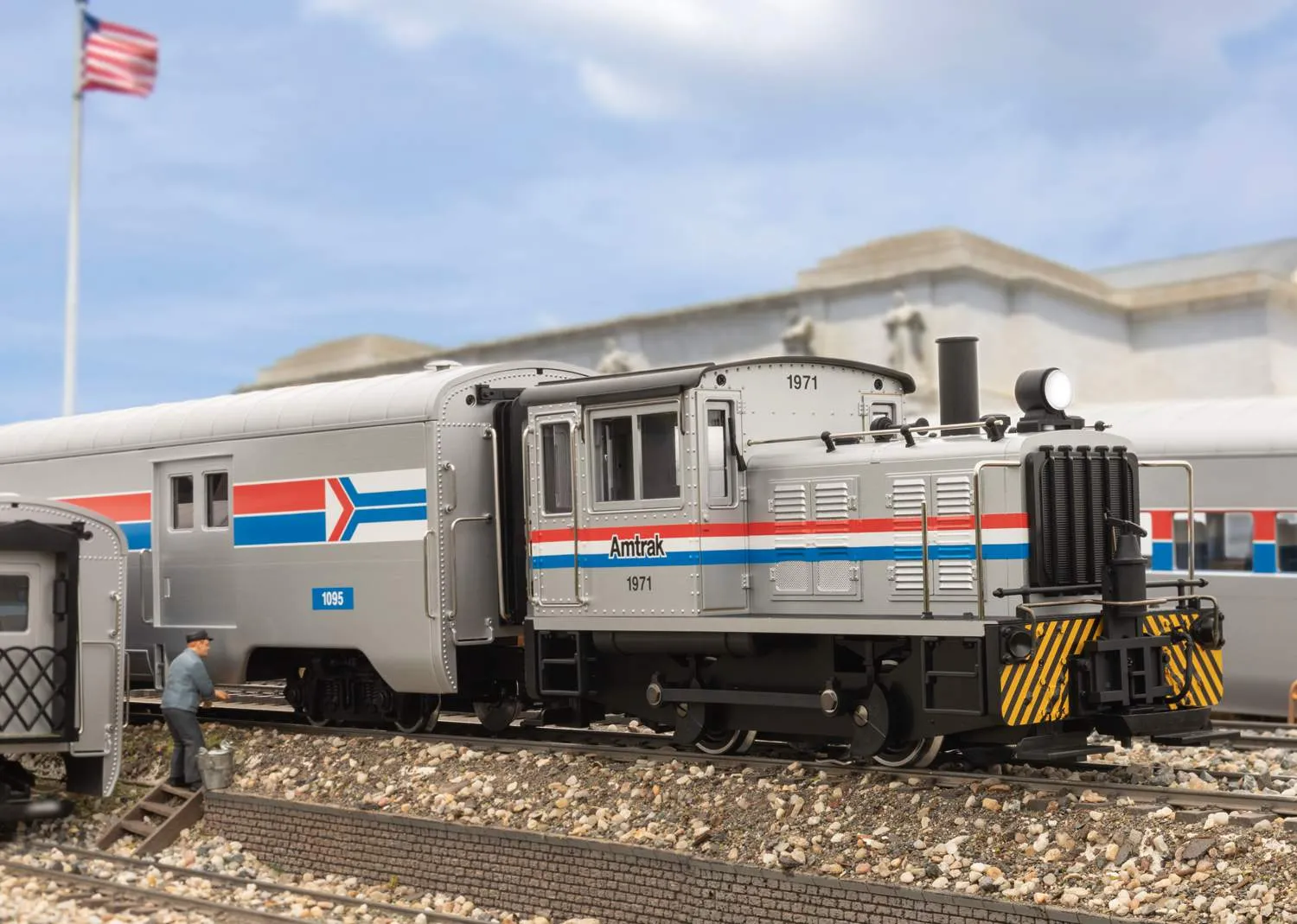 LGB G 27632 Amtrak Diesel Locomotive